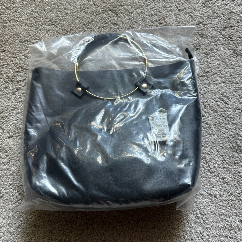 Tribe alive black nubuck leather gold circle double handled purse - Picture 6 of 8